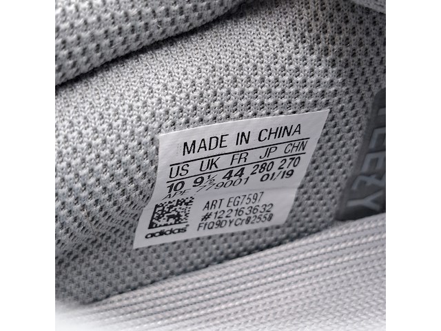 Paar sneakers, maat 44, adidas yeezy, eg7597 - afbeelding 8 van  9