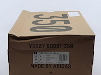 Paar sneakers, maat 44, adidas yeezy, fv3250 - afbeelding 3 van  11