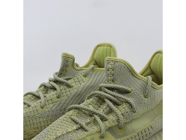 Paar sneakers, maat 44, adidas yeezy, fv3250 - afbeelding 6 van  11
