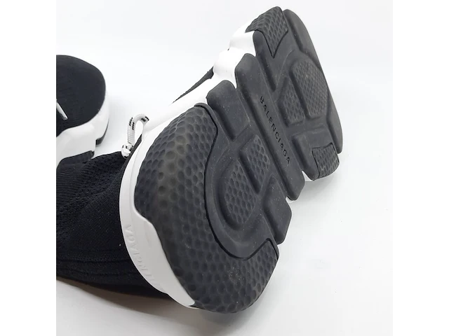 Paar sneakers, maat 44, balenciaga - afbeelding 2 van  11