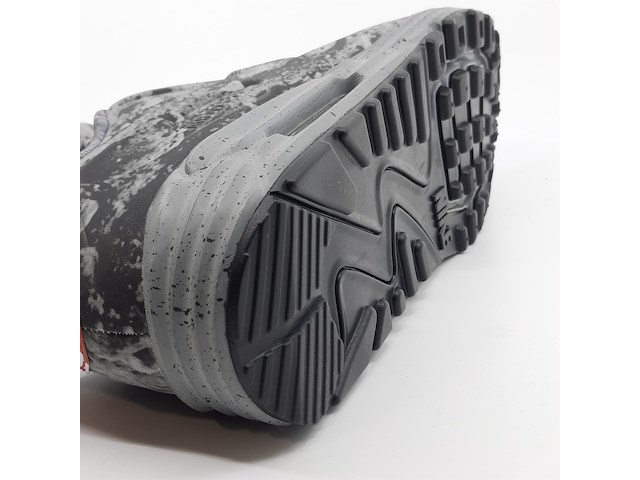 Paar sneakers, maat 44, nike, air max 700098-007 - afbeelding 2 van  18