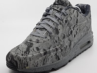 Paar sneakers, maat 44, nike, air max 700098-007 - afbeelding 3 van  18