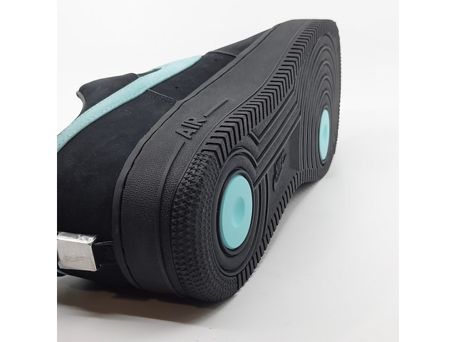 Paar sneakers, maat 44, nike x tiffany & co, dz1382-001 - afbeelding 3 van  22