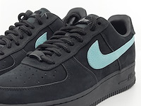 Paar sneakers, maat 44, nike x tiffany & co, dz1382-001 - afbeelding 16 van  22