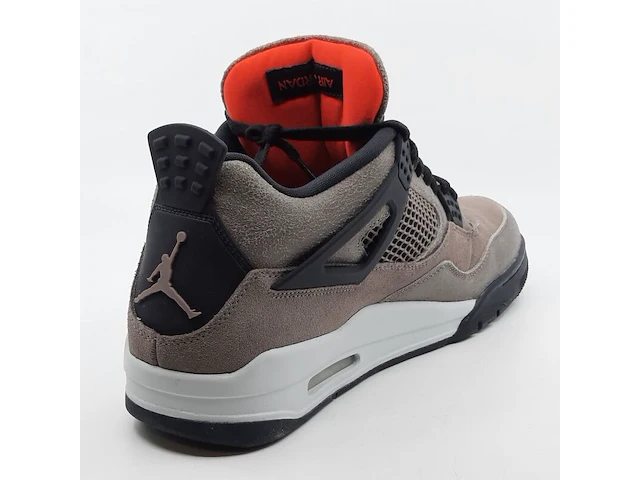 Paar sneakers, maat 44,5, air jordan, db0732-200 - afbeelding 10 van  19