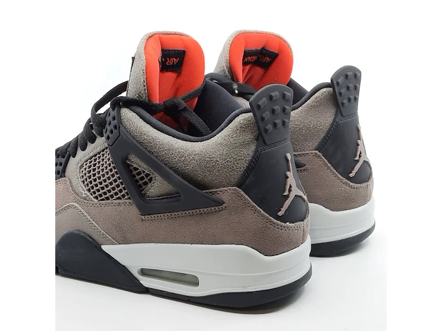 Paar sneakers, maat 44,5, air jordan, db0732-200 - afbeelding 16 van  19