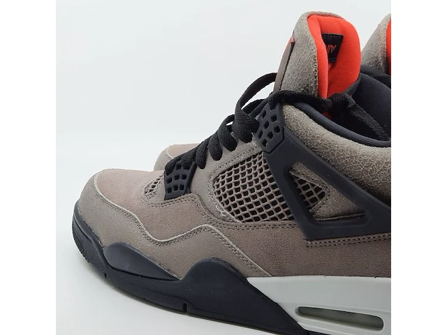 Paar sneakers, maat 44,5, air jordan, db0732-200 - afbeelding 17 van  19