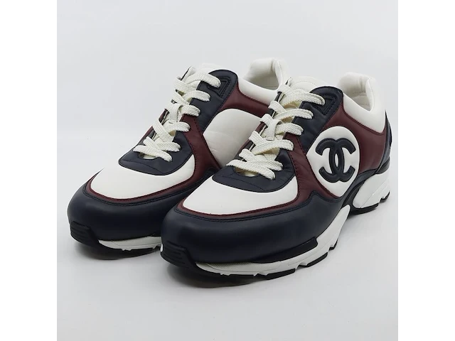 Paar sneakers, maat 45, chanel, w c45334 - afbeelding 1 van  12