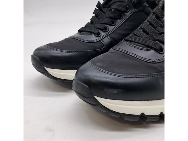 Paar sneakers, maat 6, prada - afbeelding 2 van  9