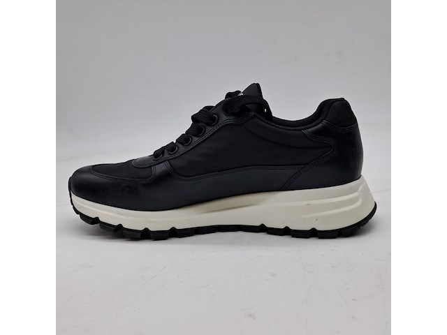 Paar sneakers, maat 6, prada - afbeelding 4 van  9