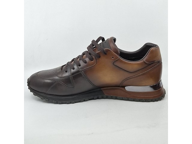 Paar sneakers, maat 7 1/2, louis vuitton, go 0135 - afbeelding 6 van  10
