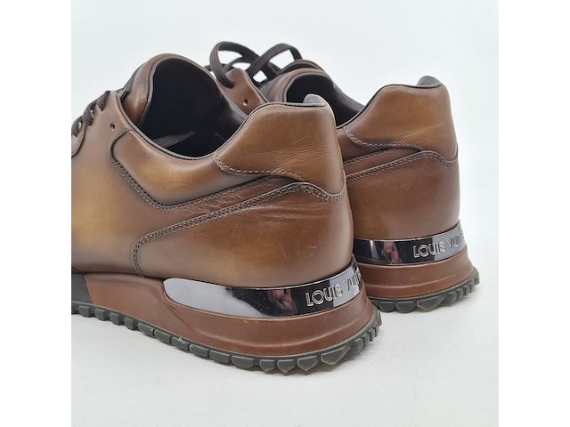 Paar sneakers, maat 7 1/2, louis vuitton, go 0135 - afbeelding 7 van  10