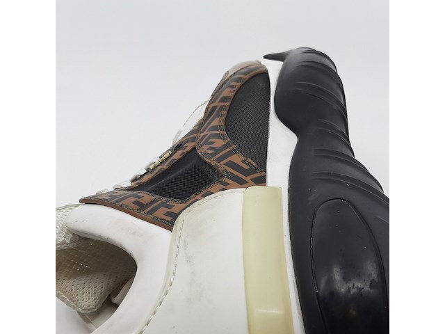 Paar sneakers, maat 7, fendi, 7e21217 - afbeelding 12 van  13