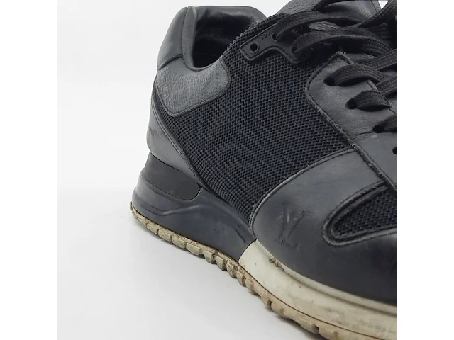 Paar sneakers, maat 7, louis vuitton, go 0221 - afbeelding 6 van  15