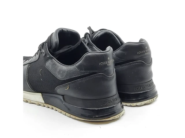 Paar sneakers, maat 7, louis vuitton, go 0221 - afbeelding 12 van  15