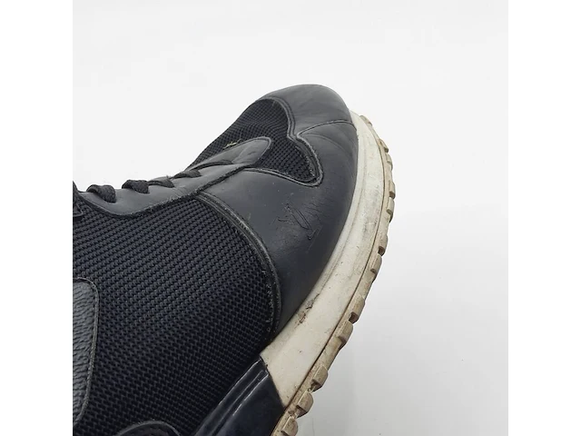 Paar sneakers, maat 7, louis vuitton, go 0221 - afbeelding 3 van  15