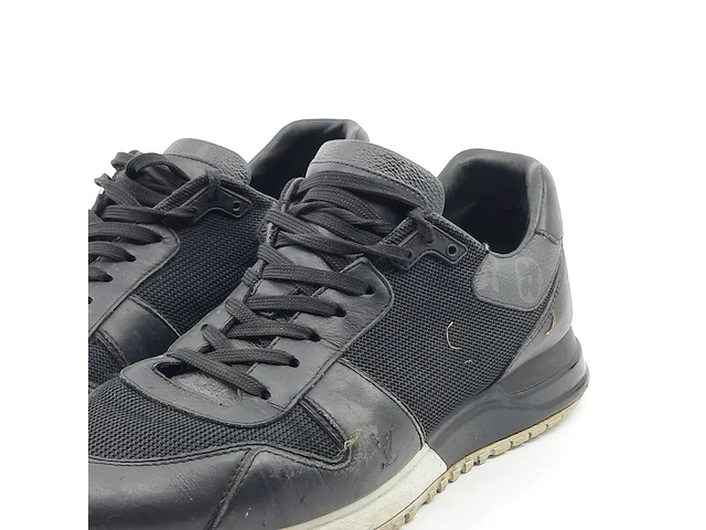 Paar sneakers, maat 7, louis vuitton, go 0221 - afbeelding 9 van  15