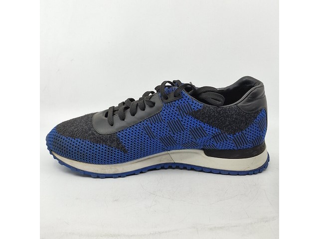 Paar sneakers, maat 7, louis vuitton, go 1117 - afbeelding 6 van  10