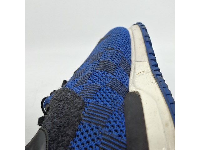 Paar sneakers, maat 7, louis vuitton, go 1117 - afbeelding 10 van  10