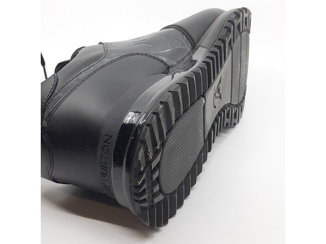 Paar sneakers, maat 7, louis vvuitton, ms 0233 - afbeelding 3 van  11