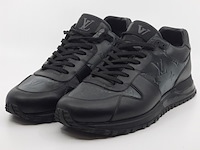 Paar sneakers, maat 7, louis vvuitton, ms 0233