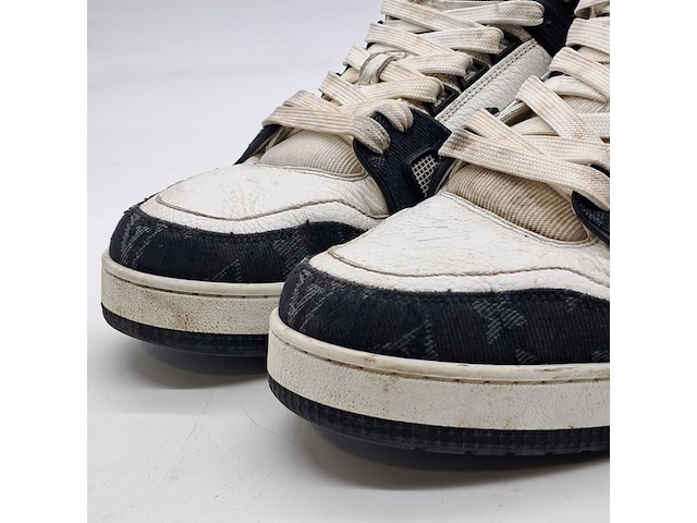 Paar sneakers, maat 7,5, louis vuitton, ms0273 - afbeelding 6 van  11
