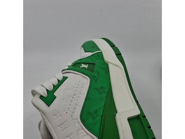 Paar sneakers, maat 8, louis vuitton, ms 0272 - afbeelding 6 van  9