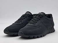 Paar sneakers, maat 8,5, prada, 2eg 247 - afbeelding 1 van  9