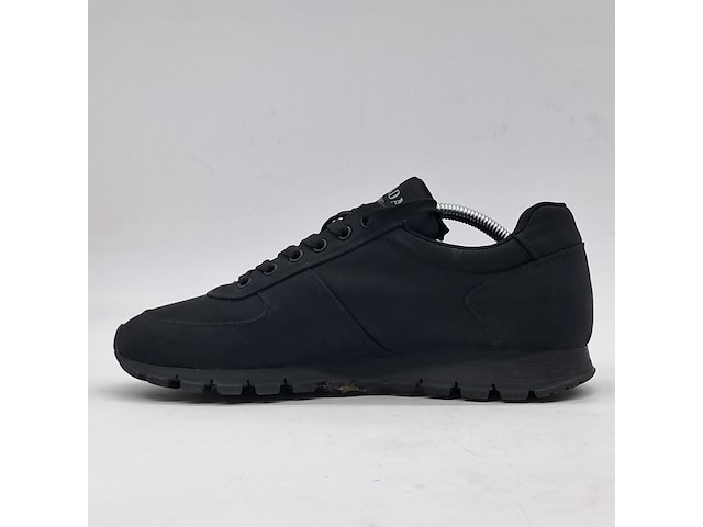 Paar sneakers, maat 8,5, prada, 2eg 247 - afbeelding 4 van  9