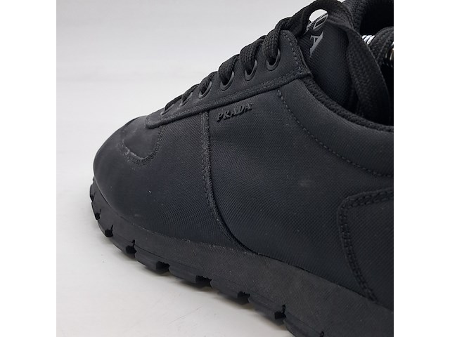 Paar sneakers, maat 8,5, prada, 2eg 247 - afbeelding 8 van  9