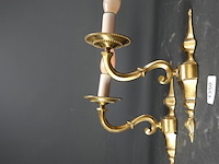 Paar vergulde tot lampvoet gemaakte wandkandelaren - afbeelding 4 van  5