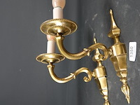 Paar vergulde tot lampvoet gemaakte wandkandelaren - afbeelding 1 van  5