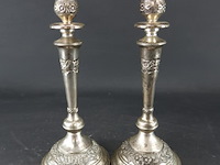 Paar verzilverde kandelaren - afbeelding 1 van  5