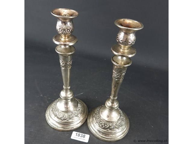 Paar verzilverde kandelaren - afbeelding 2 van  5