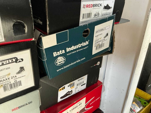 Paar werkschoenen (20x) - afbeelding 6 van  15