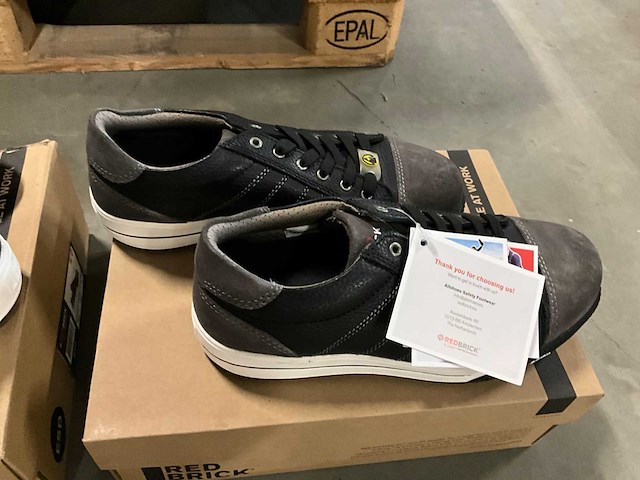Paar werkschoenen (3x) - afbeelding 2 van  4