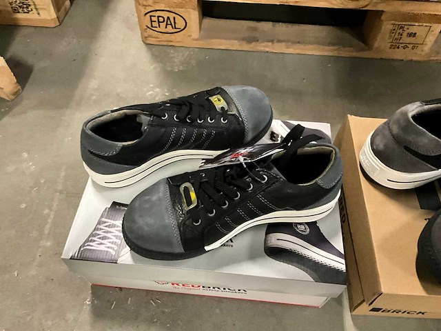 Paar werkschoenen (3x) - afbeelding 4 van  4