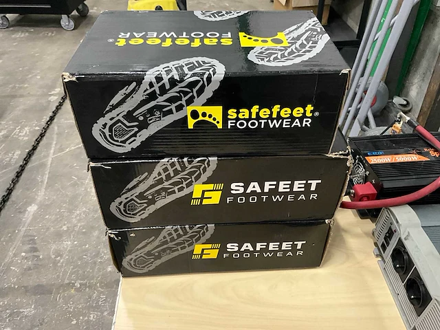 Paar werkschoenen (3x) - afbeelding 1 van  4