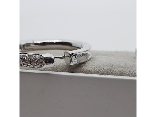 Paar witgouden creolen, 18 karaats, leo pizzo - afbeelding 2 van  13