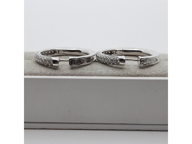 Paar witgouden creolen, 18 karaats, leo pizzo - afbeelding 10 van  13