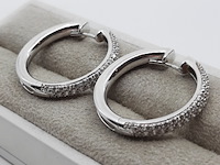 Paar witgouden creolen, 18 karaats, leo pizzo - afbeelding 13 van  13