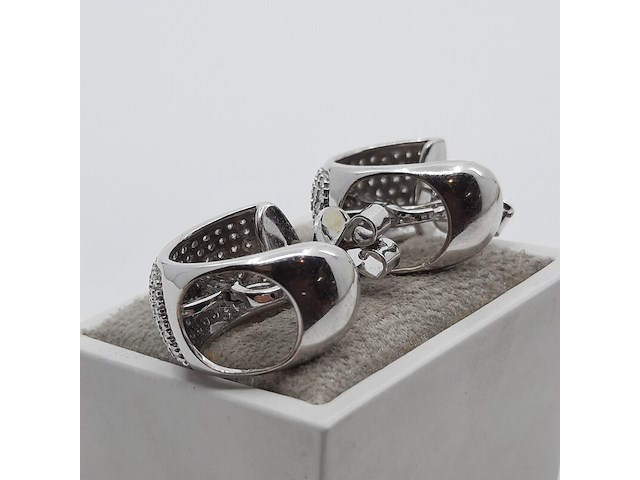 Paar witgouden creolen, 18 karaats - afbeelding 14 van  17