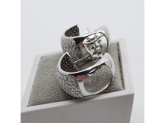 Paar witgouden creolen, 18 karaats - afbeelding 15 van  17