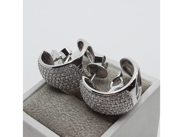 Paar witgouden creolen, 18 karaats - afbeelding 17 van  17