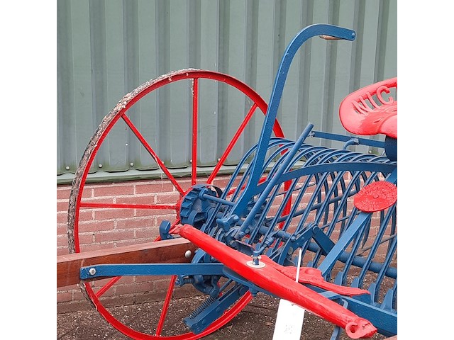 Paard getrokken hooihark nicholsons newark - afbeelding 8 van  18