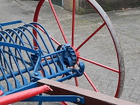 Paard getrokken hooihark nicholsons newark - afbeelding 10 van  18