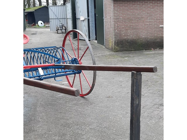 Paard getrokken hooihark nicholsons newark - afbeelding 16 van  18