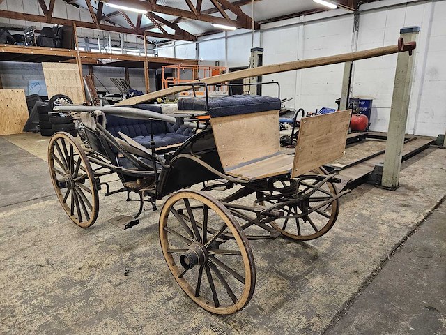 Paarden rijwagen - rijwagen - afbeelding 2 van  7