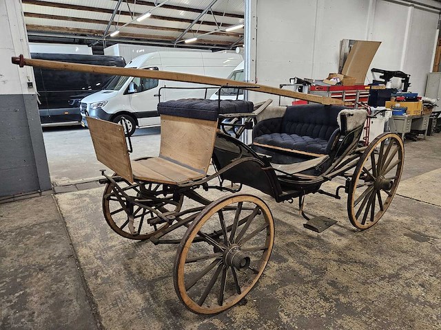 Paarden rijwagen - rijwagen - afbeelding 6 van  7