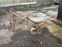 Paarden trekploeg - afbeelding 1 van  4